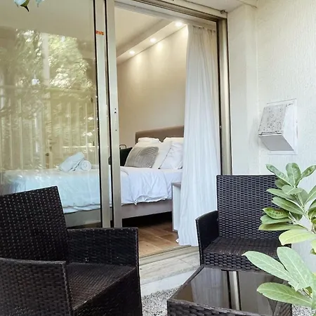 Set Of 2 Palm Beach Apartments, Pool, Parking 戛纳
